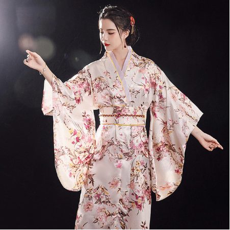Kimono rose et blanc